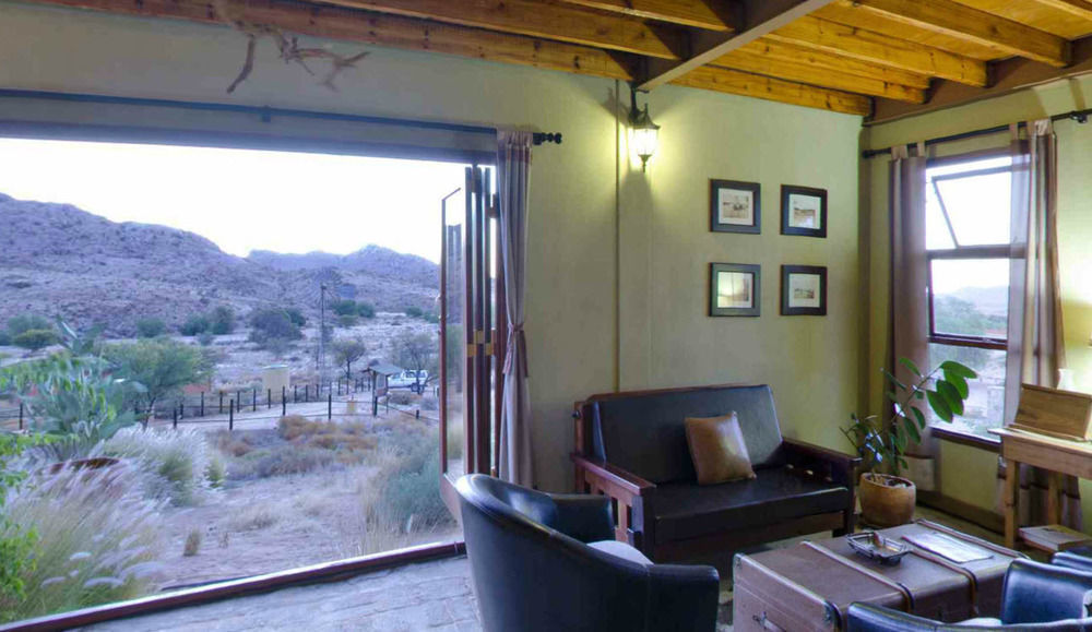 Klein-Aus Vista Desert Horse Inn Dış mekan fotoğraf